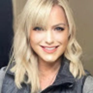 Meet your Posher, Candice